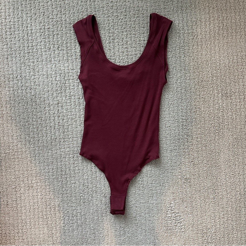 lululemon Ribbed Bodysuit SIZE 10